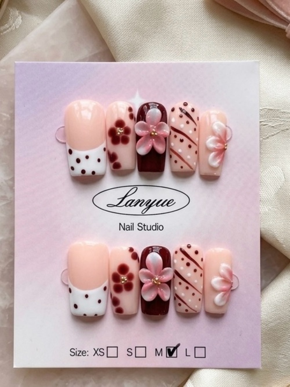 Lanyue Pink Floral Press-On Nail Set
